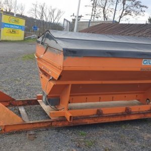 foto 4x4 hook 6.5t municipal BU200 +WINTER container gritt blade Bucher